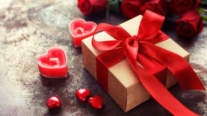 Nên suy nghĩ về món quà sẽ tặng
