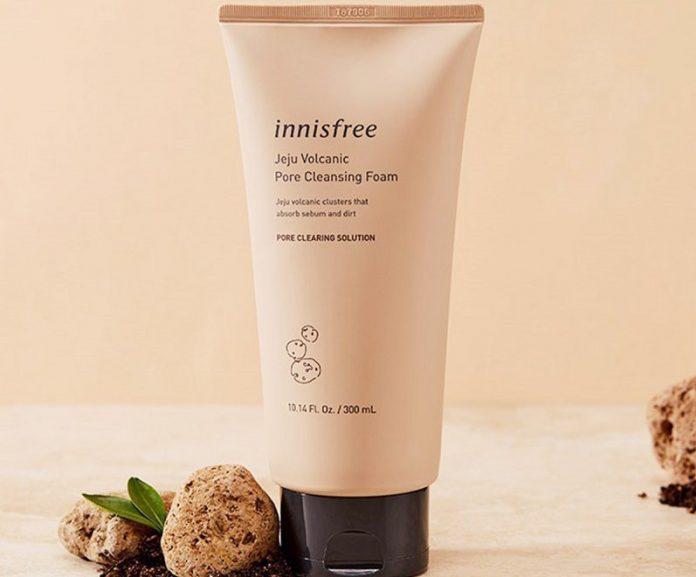 Sữa Rửa Mặt Innisfree Tro Núi Lửa Jeju Volcanic Pore Cleansing Foam