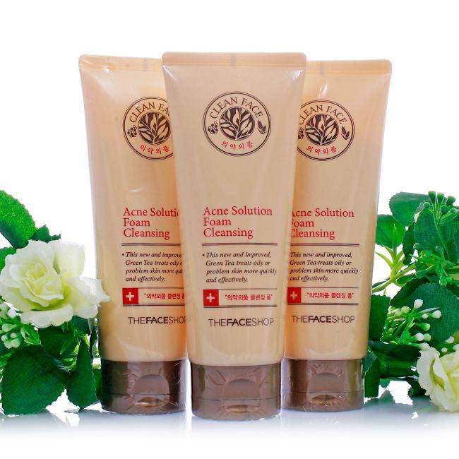 Top 8 dòng sữa rửa mặt trị mụn tốt nhất hiện nay