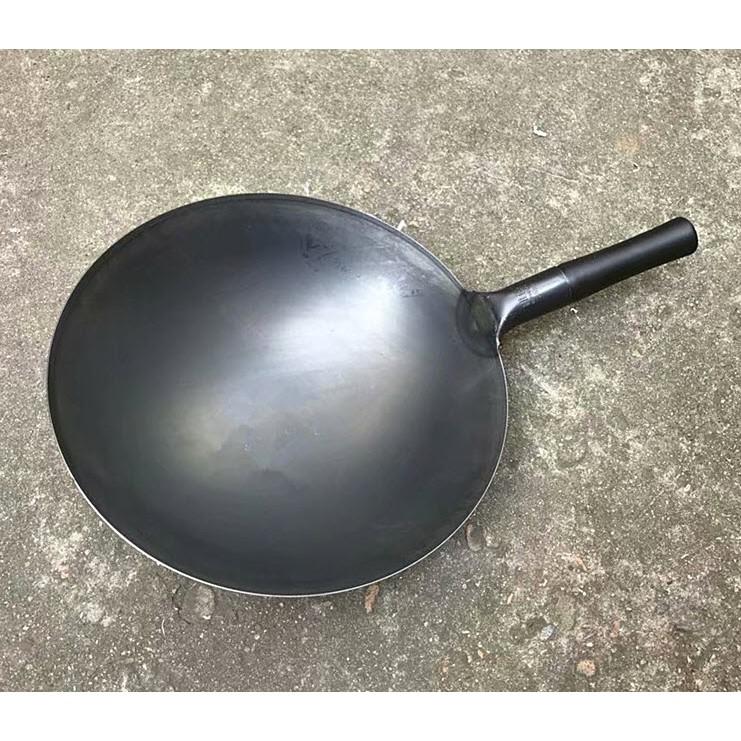 chảo thép tay cầm