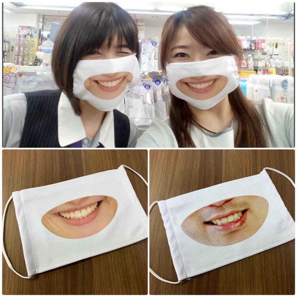 khẩu trang hình mặt cười