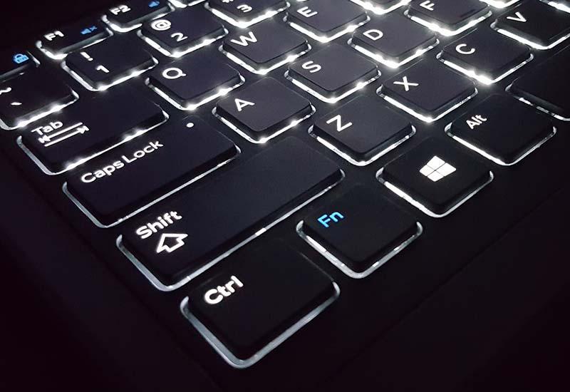 Đèn bàn phím là khái niệm khá mới mẻ hiện nay