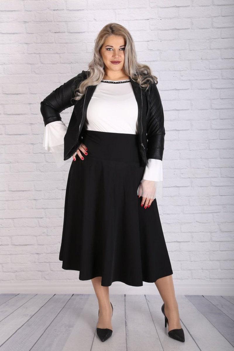 Chân váy dài mix áo len mỏng