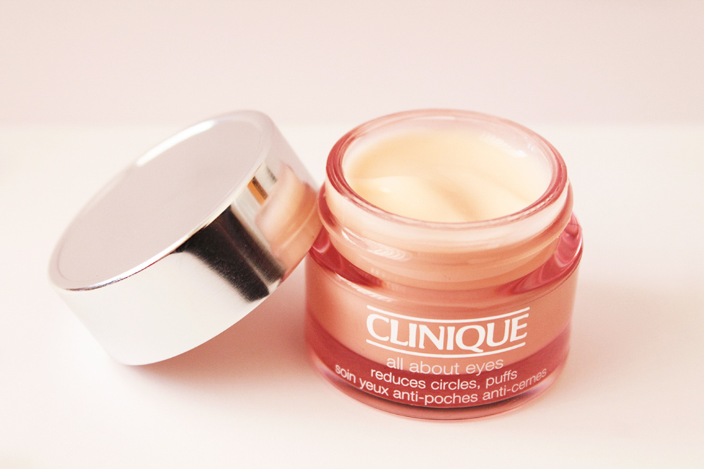 Review kem mắt Clinique với những công dụng thần kì