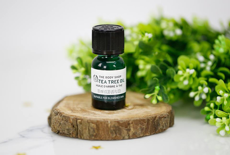 Review tinh dầu tràm trà Tea Tree Oil kháng khuẩn sạch mụn