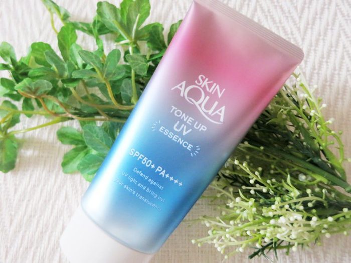 Review kem chống nắng Skin Aqua Tone Up được yêu thích nhất