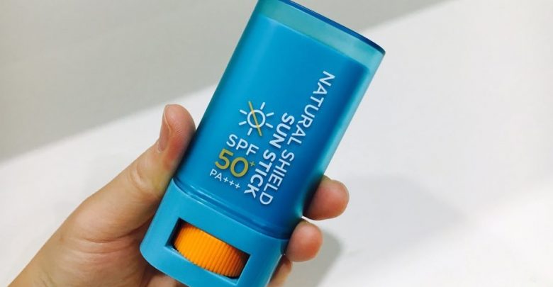 Review kem chống nắng AHC được hội chị em săn đón nhất