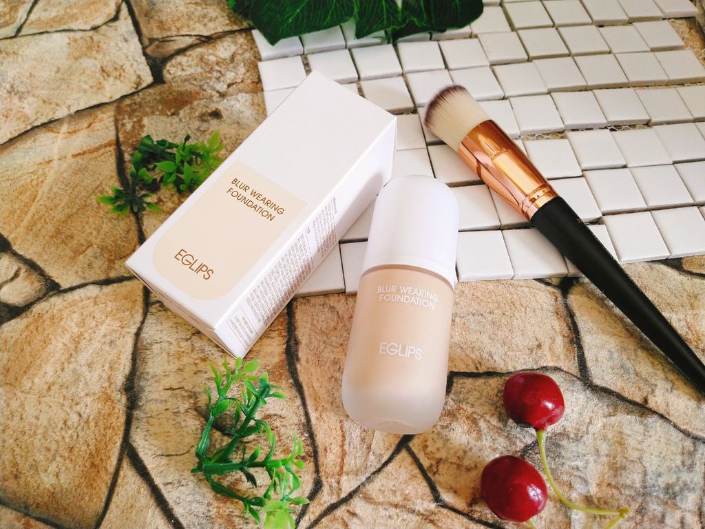 Review kem nền Eglips Blur Wearing Foundation hot nhất