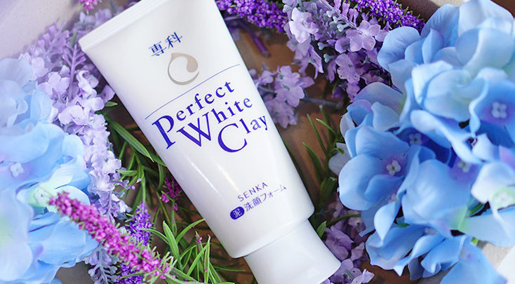 Review sữa rửa mặt tẩy tế bào chết Senka Perfect White Clay