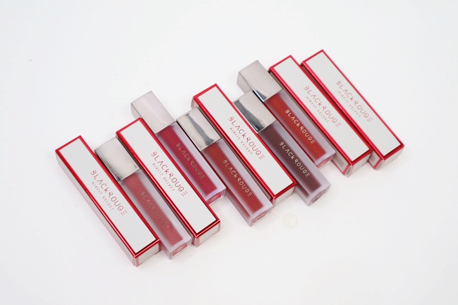 Review son Black Rouge Air Fit Velvet Tint Version 4