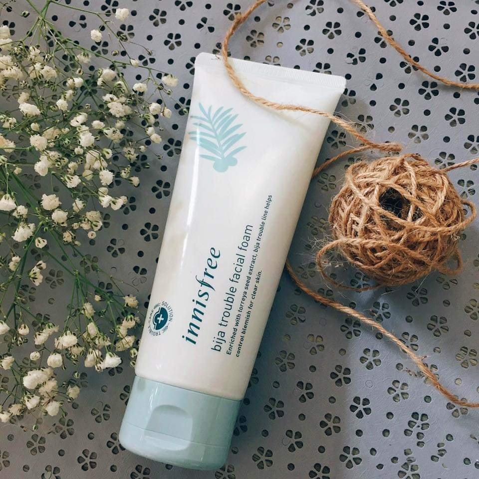 Sữa rửa mặt trị mụn Innisfree Bija Trouble Facial Foam có tốt không?