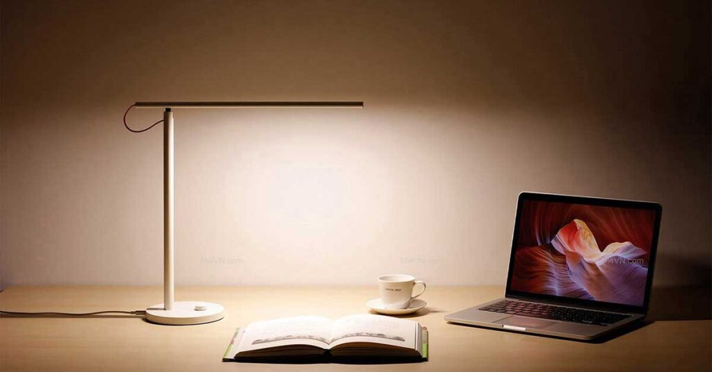 Chọn mua 10 mẫu đèn đọc sách chính hãng, tiện ích, giá ưu đãi nhất